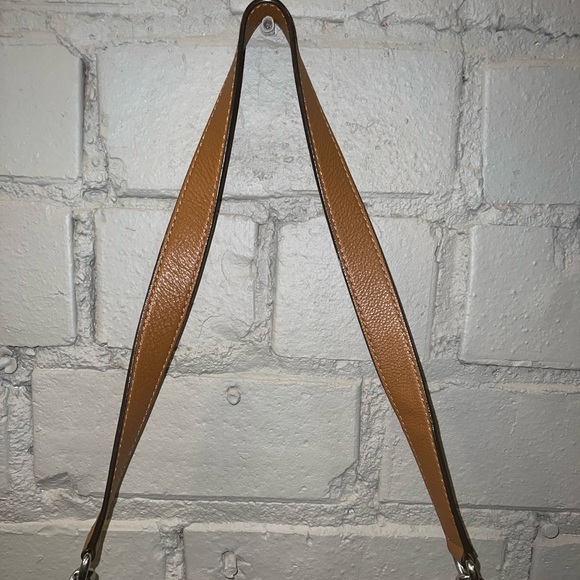 Michael Kors Shoulder Bag - Picture 9 of 15